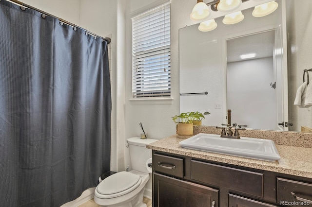 21376 E Union Pl, Aurora, CO 80015 - bathroom with toilet, vanity, and curtained shower