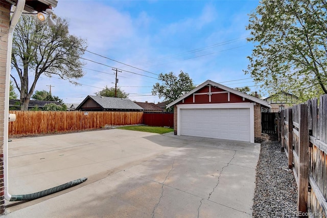 view of detached garage
