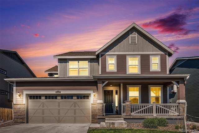 craftsman-style house with a porch