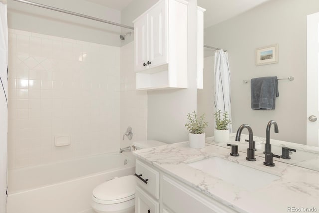 16102 Grebe Pl, Parker, CO 80134 - full bath featuring vanity, toilet, and shower / tub combo with curtain