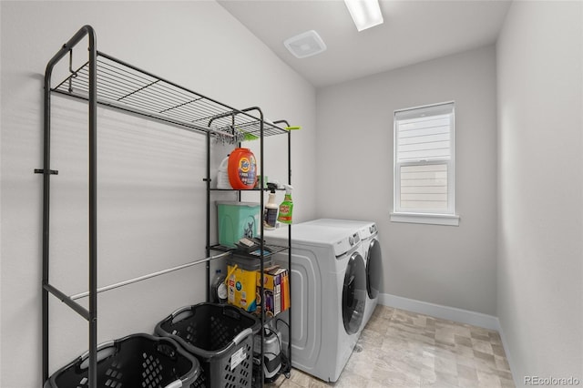 199 Simmental Loop, Castle Rock, CO 80104 - washroom with washing machine and clothes dryer and baseboards