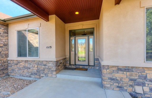 view of property entrance