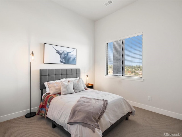 bedroom with carpet flooring