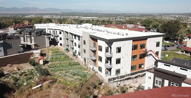 bird's eye view with a mountain view