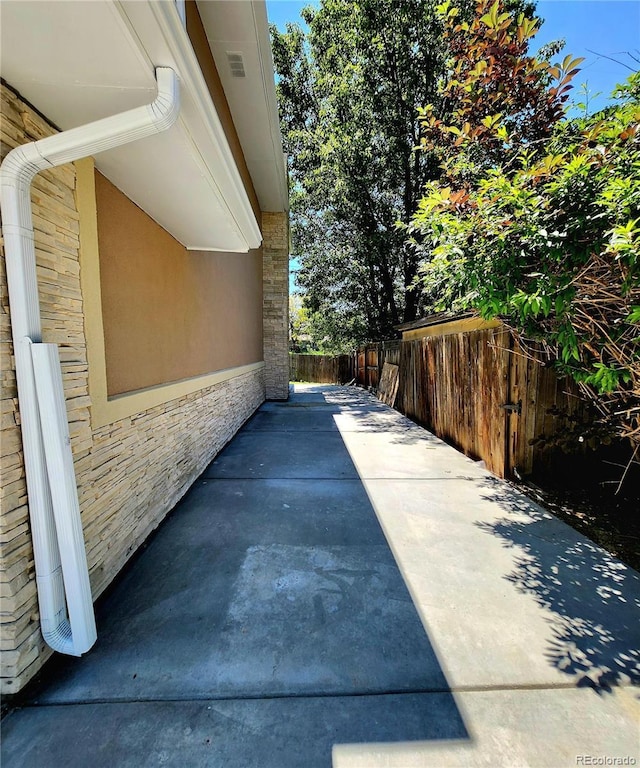 16800 E Bails Pl, Aurora, CO 80017 - view of patio / terrace