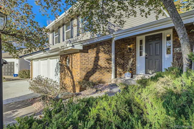 view of front of property featuring covered porch