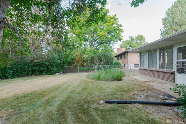 2976 S Magnolia Way, Denver, CO 80224 - view of yard