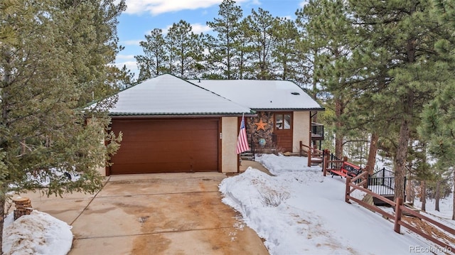 view of front facade with a garage