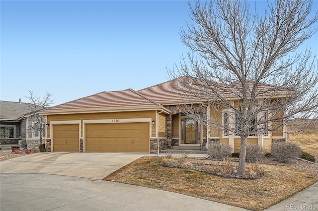 view of front of house with a garage