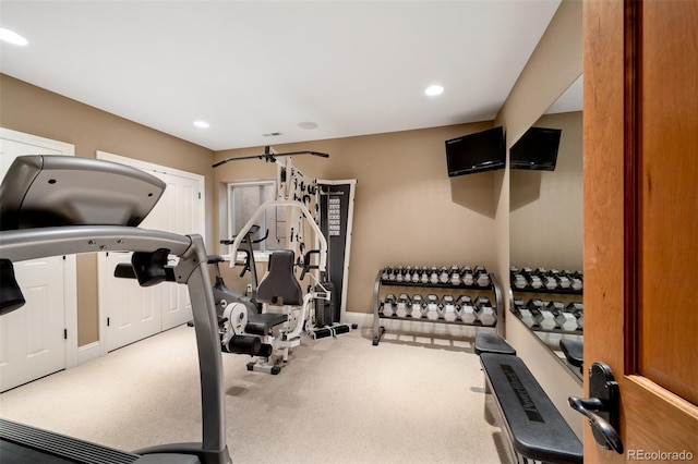 workout area with baseboards, carpet flooring, and recessed lighting