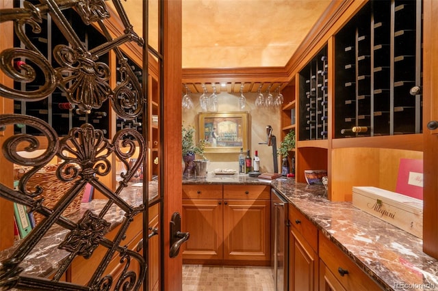 wine area with wet bar