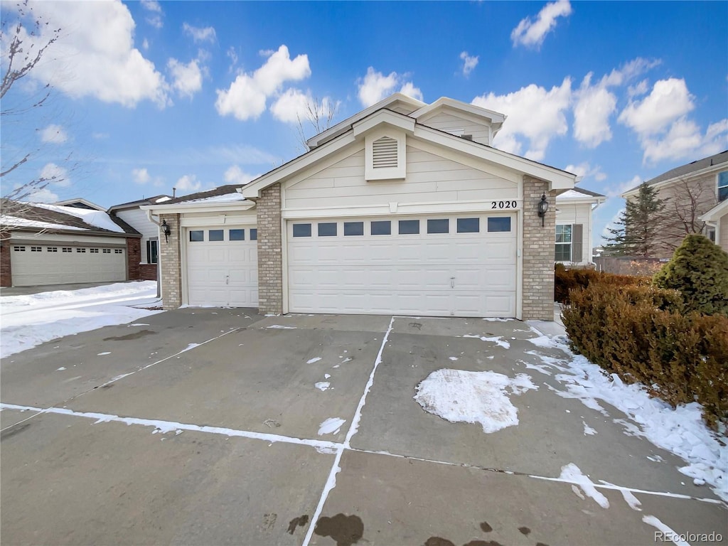 view of front of house featuring a garage