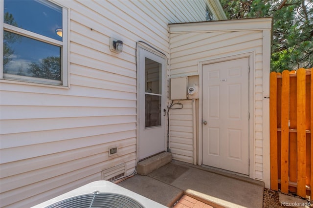 3281 S Estes St, Lakewood, CO 80227 - property entrance