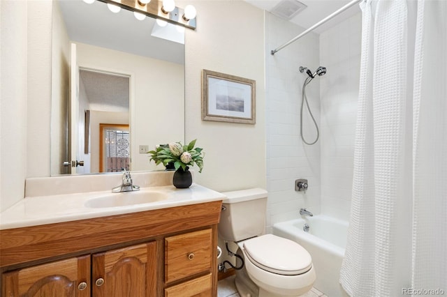 full bath featuring toilet, visible vents, shower / bath combo, and vanity