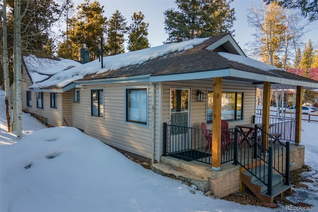 view of front of home with covered porch