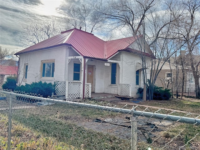 view of front of property