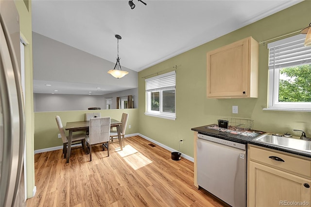 4000 Dove Ln, Evans, CO 80620 - photo 9