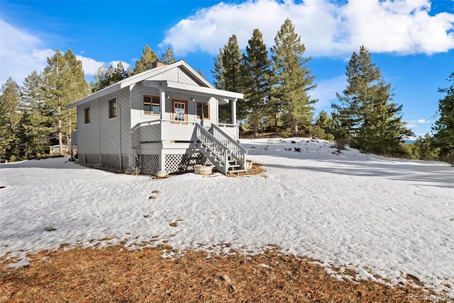 view of front of house with a porch