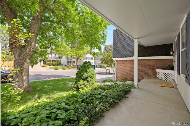 5808 E Hinsdale Pl, Centennial, CO 80112 - view of patio / terrace with a residential view