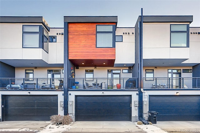 view of townhome / multi-family property