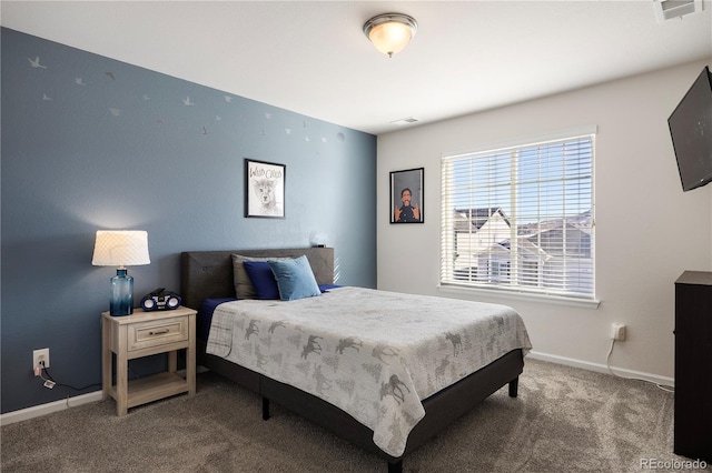 bedroom featuring carpet floors