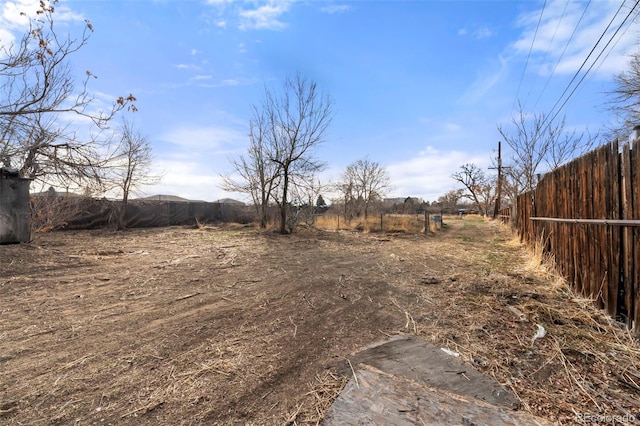 view of yard featuring a rural view