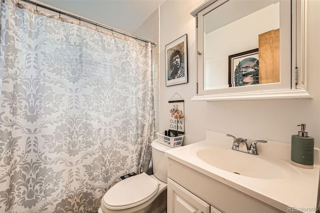 7060 Avrum Dr, Denver, CO 80221 - full bathroom featuring vanity and curtained shower