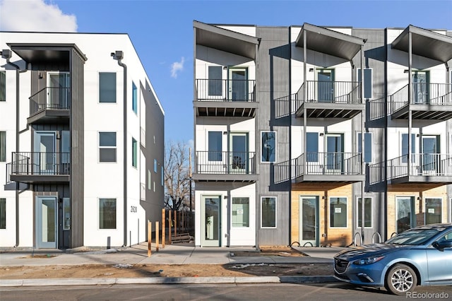 2620 S Delaware St Unit 2, Denver, CO 80223 - view of apartment building / complex