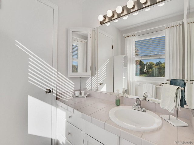 bathroom with vanity