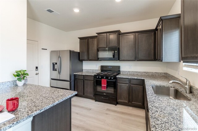 325 Thomas Ave, Keenesburg, CO 80643 - photo 10