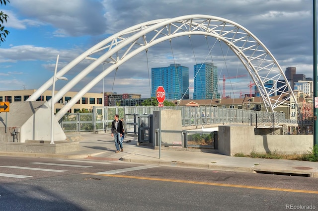 2527 W Dunkeld Pl, Denver, CO 80211 - view of community featuring a city view