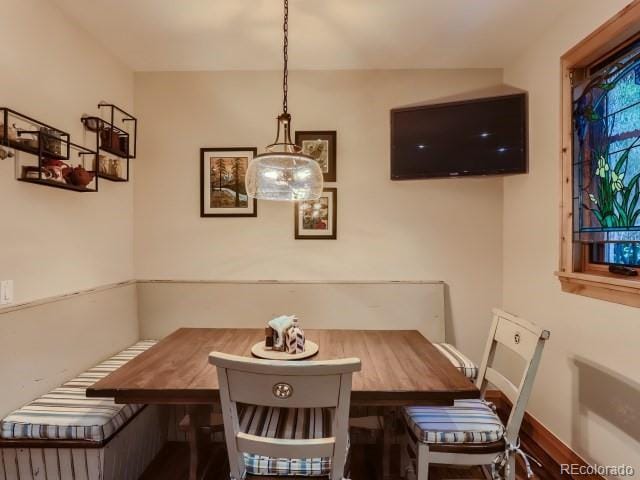 3135 11th St, Boulder, CO 80304 - dining space with breakfast area