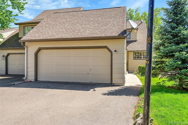 10369 E Red Mtn, Littleton, CO 80127 - view of garage
