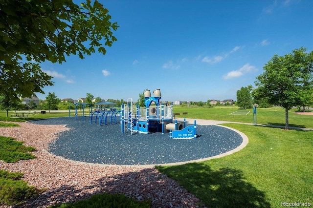 26267 E 3rd Ave, Aurora, CO 80018 - communal playground featuring a yard