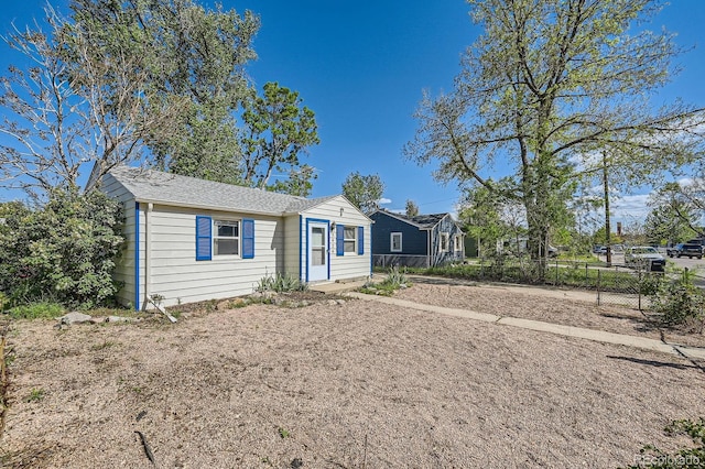5424 Saulsbury Ct, Arvada, CO 80002 - single story home featuring fence
