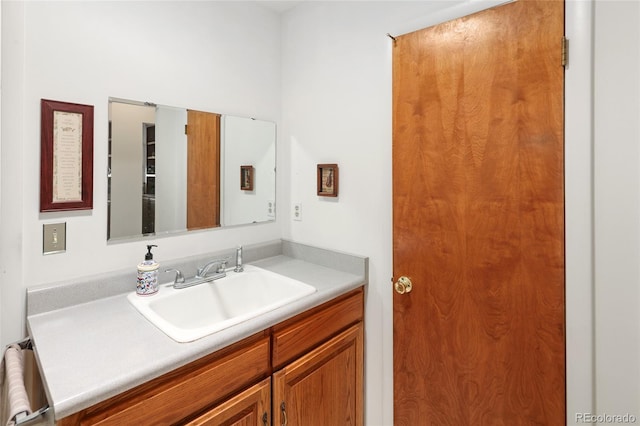 2900 S Golden Way, Denver, CO 80227 - bathroom featuring vanity