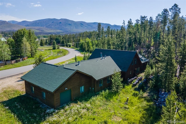 bird's eye view with a mountain view