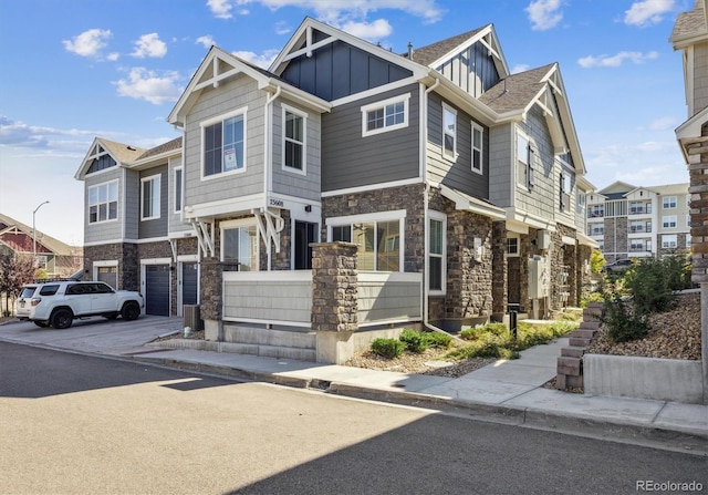 craftsman-style house with a garage