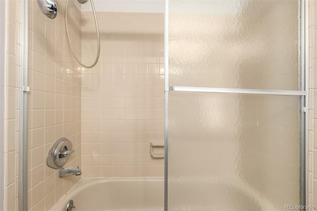 401 S Kalispell Way Unit 104, Aurora, CO 80017 - full bath featuring enclosed tub / shower combo