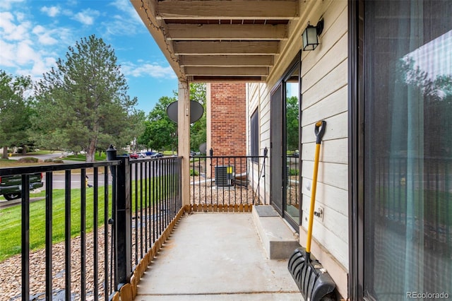 401 S Kalispell Way Unit 104, Aurora, CO 80017 - view of balcony