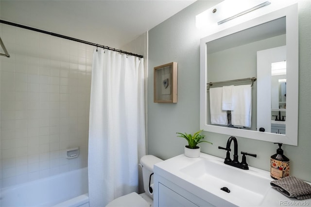 827 Maxwell Ave Unit H, Boulder, CO 80304 - full bathroom featuring toilet, vanity, and shower / bath combo with shower curtain