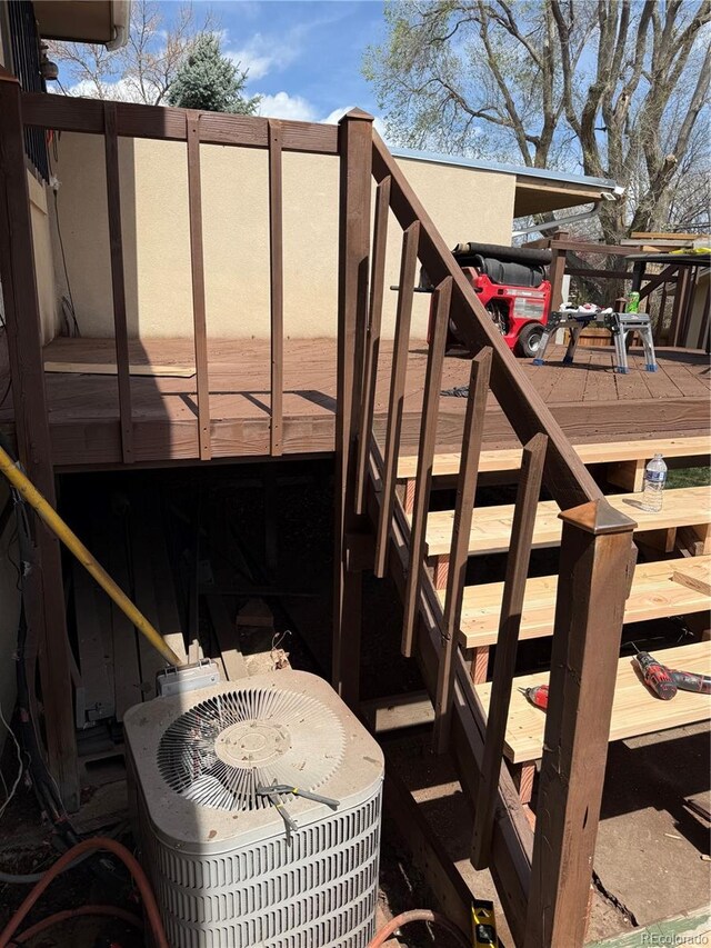deck with cooling unit