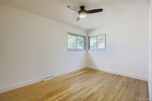 811 S Tyler Ave, Loveland, CO 80537 - photo 13