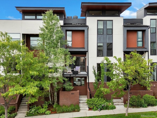 1880 W 32nd Ave, Denver, CO 80211 - view of building exterior with stairs