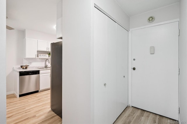 660 S Alton Way Unit 12C, Denver, CO 80247 - entrance foyer with light wood finished floors