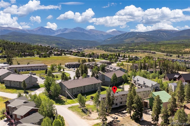 bird's eye view with a mountain view