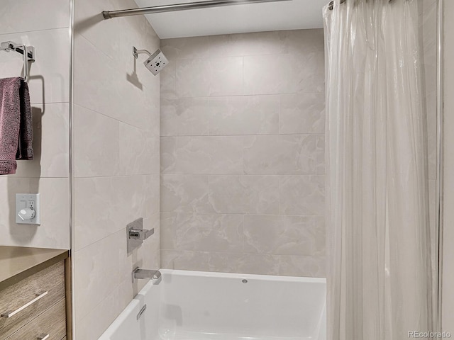 bathroom featuring shower / tub combo with curtain