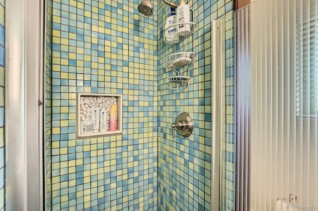 7875 W 21st Ave, Lakewood, CO 80214 - bathroom with a stall shower