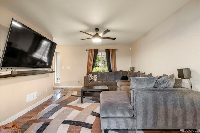 26010 E Byers Pl, Aurora, CO 80018 - photo 3