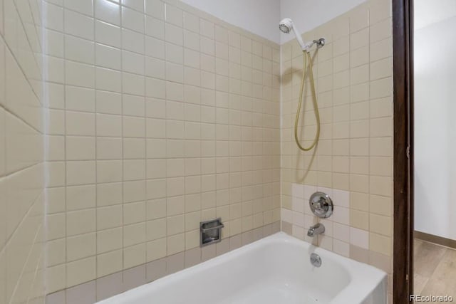 512 E Monroe Dr Unit D438, Fort Collins, CO 80525 - bathroom with shower / bath combination
